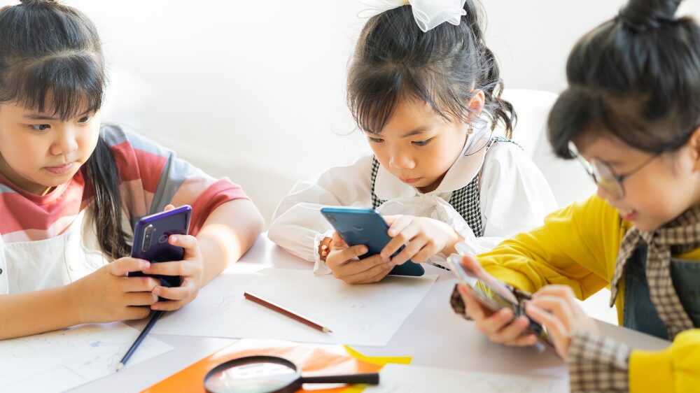 楽天モバイル「最強こども割（旧最強こどもプログラム）」とは？